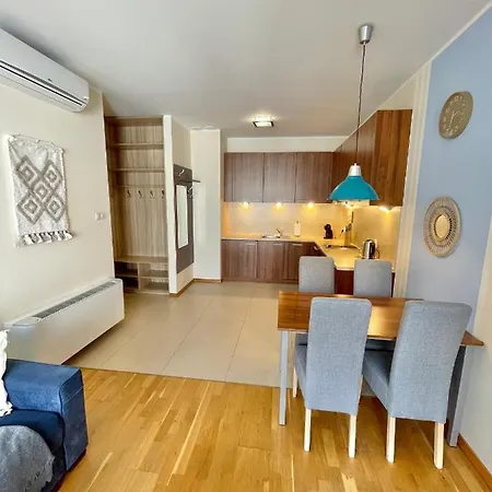 Klimatyzowany Przy Plazy - 2 Sypialnie, Basen, Garaz, 4 Pory Roku Appartement Jastrzębia Góra