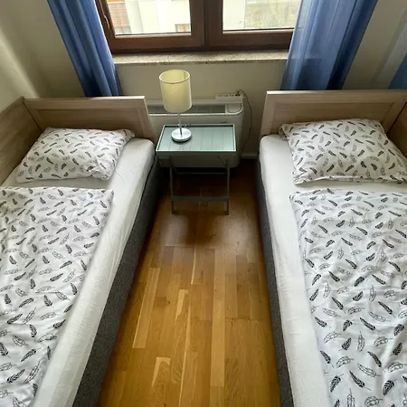 Appartement Klimatyzowany Przy Plazy - 2 Sypialnie, Basen, Garaz, 4 Pory Roku *