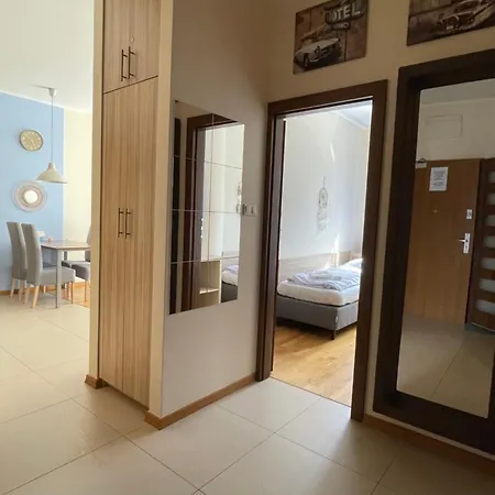 公寓 Klimatyzowany Przy Plazy - 2 Sypialnie, Basen, Garaz, 4 Pory Roku *