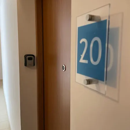 Klimatyzowany Przy Plazy - 2 Sypialnie, Basen, Garaz, 4 Pory Roku Apartamento