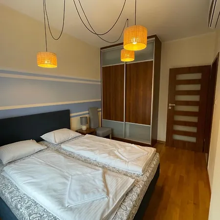 Klimatyzowany Przy Plazy - 2 Sypialnie, Basen, Garaz, 4 Pory Roku