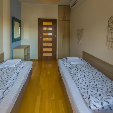 公寓 Klimatyzowany Przy Plazy - 2 Sypialnie, Basen, Garaz, 4 Pory Roku