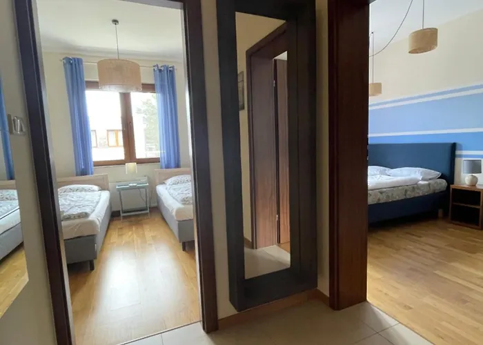 Apartmán Klimatyzowany Przy Plazy - 2 Sypialnie, Basen, Garaz, 4 Pory Roku