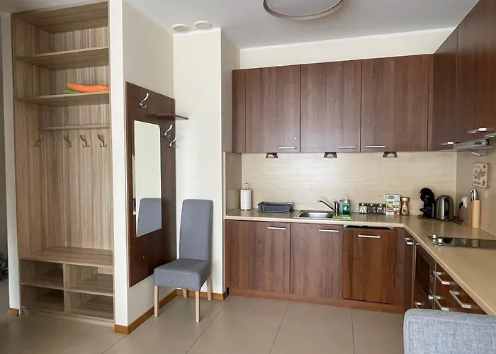 Klimatyzowany Przy Plazy - 2 Sypialnie, Basen, Garaz, 4 Pory Roku