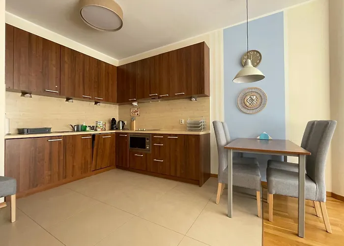 Klimatyzowany Przy Plazy - 2 Sypialnie, Basen, Garaz, 4 Pory Roku Apartmán *