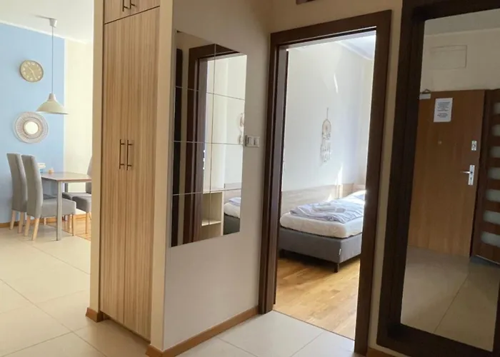 Apartmán Klimatyzowany Przy Plazy - 2 Sypialnie, Basen, Garaz, 4 Pory Roku *