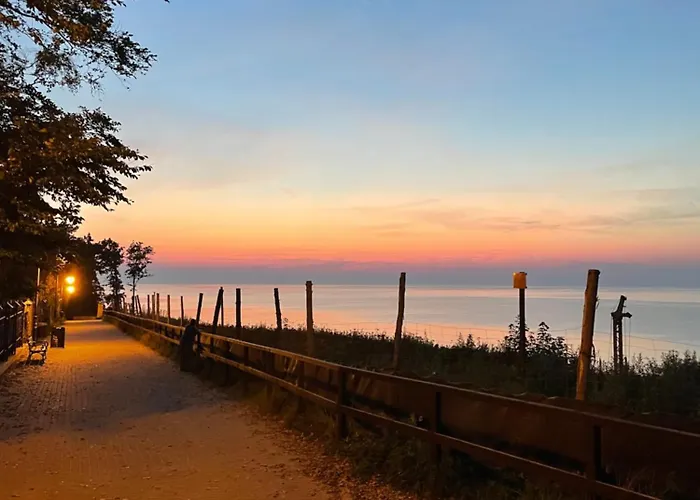 Apartmán Klimatyzowany Przy Plazy - 2 Sypialnie, Basen, Garaz, 4 Pory Roku