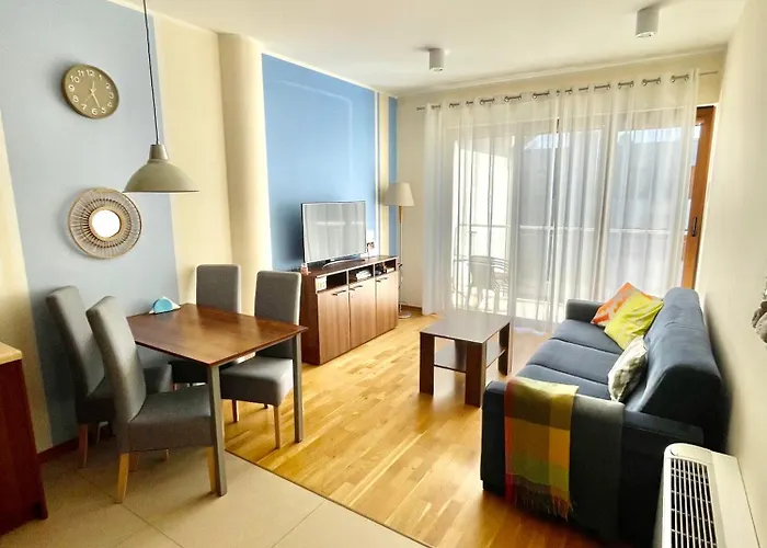 Klimatyzowany Przy Plazy - 2 Sypialnie, Basen, Garaz, 4 Pory Roku